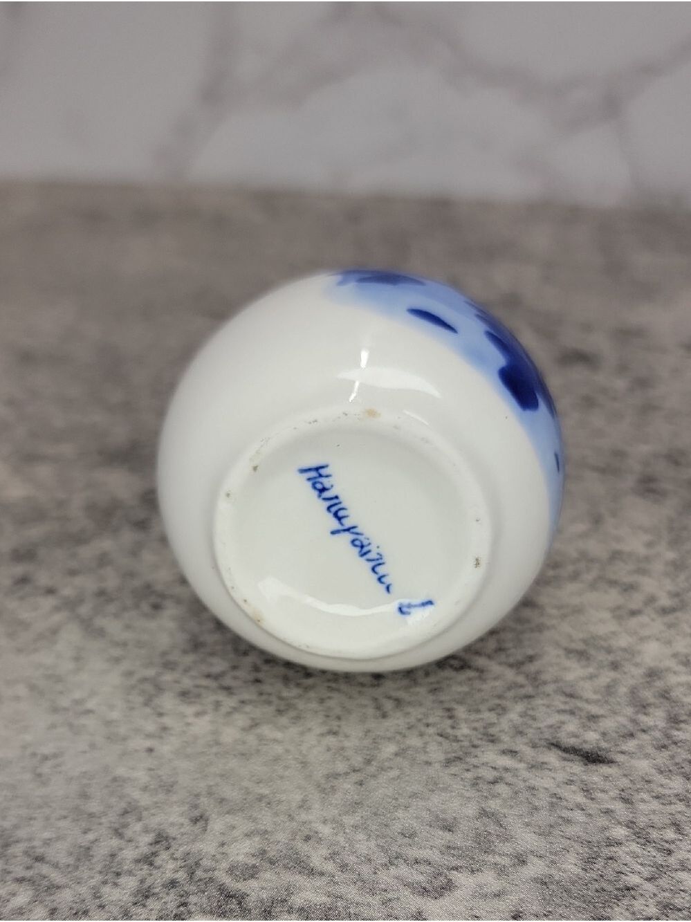 Vintage Mini Delft blue inspired Vase - Picture 6 of 8